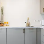 F-apartments - River View, Contactless *