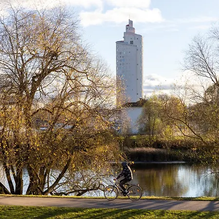 F-apartments - River View, Contactless アパート *