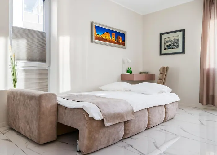 F-apartments - River View, Contactless